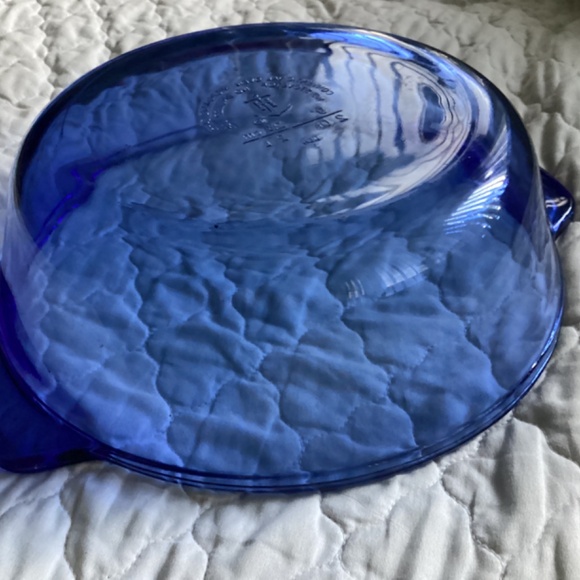 ANCHOR HOCKING COBALT BLUE TEMPERED GLASS 2 QT ROUND CASSEROLE DISH - Picture 3 of 6
